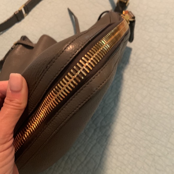 Tom Ford Sedgwick Drawstring Bucket Bag - Picture 12 of 14